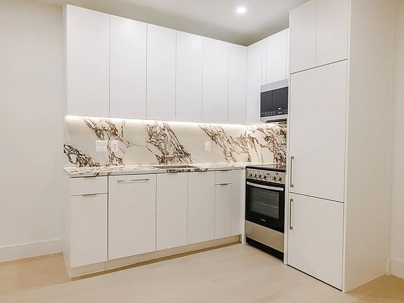 2nd image of 300 W 21st St APT 41