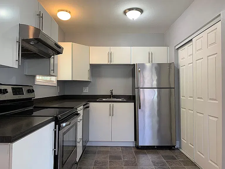 2 bed, 798 sqft, $1,850 — Photo 3