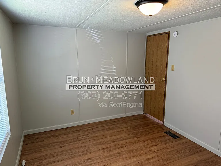 424 Patterson Rd — Photo 22