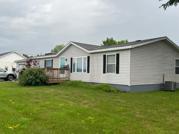 2856 W 7th St, Sault Sainte Marie, MI 49783
