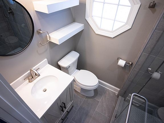 Master Bathroom, walk in shower, Frameless glass door