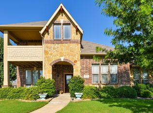 926 Lost Pine Dr, Midlothian, TX 76065