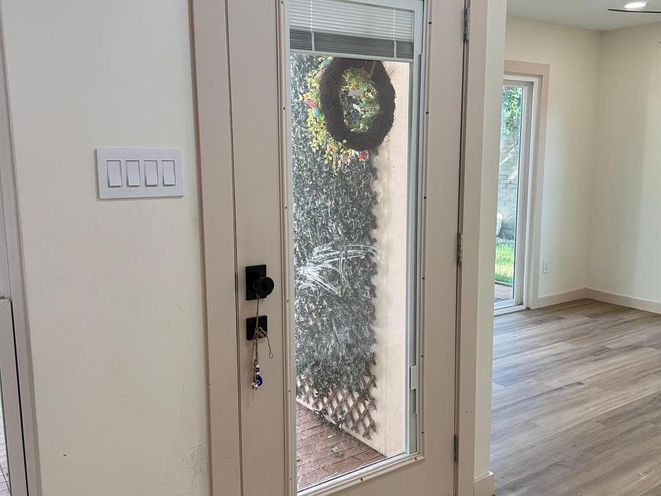 1st image of 10631 Autumn Meadow Ln