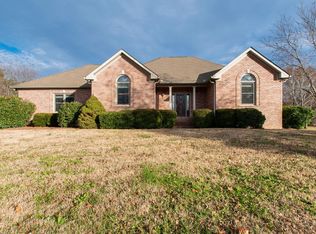 1012 Hagewood Ln, Ashland City, TN 37015