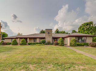 307 W Hickory St, Jerseyville, IL 62052