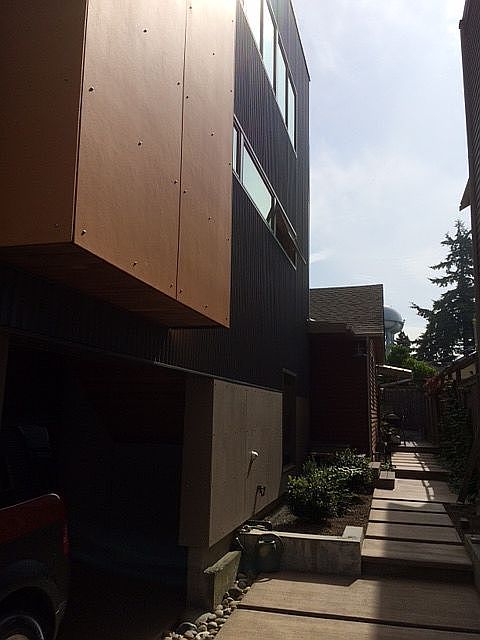 2nd image of 3214 Arapahoe Pl W