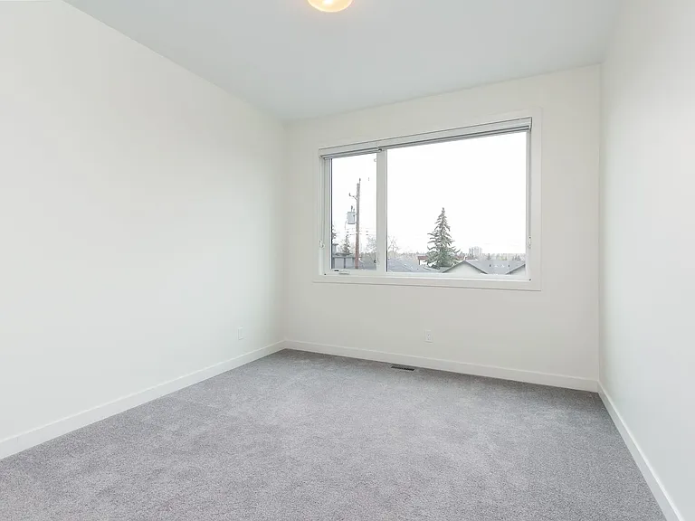 2438 29th Ave SW — Photo 29