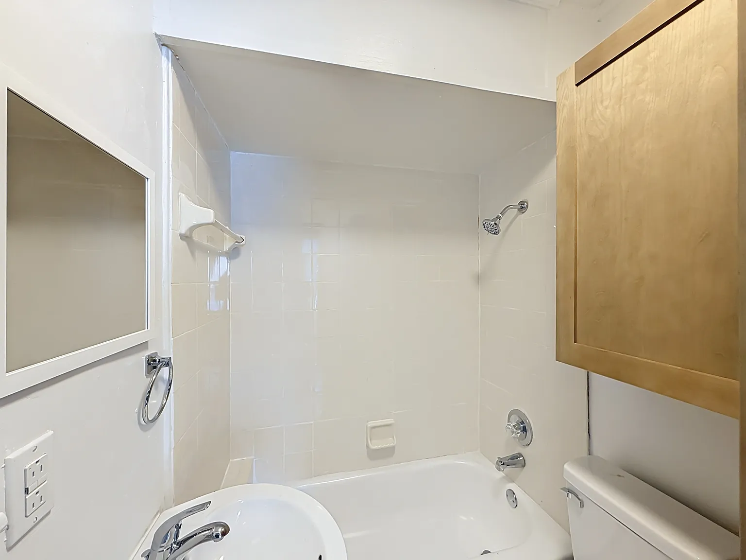 2 bed, 850 sqft, $1,500 — Photo 3