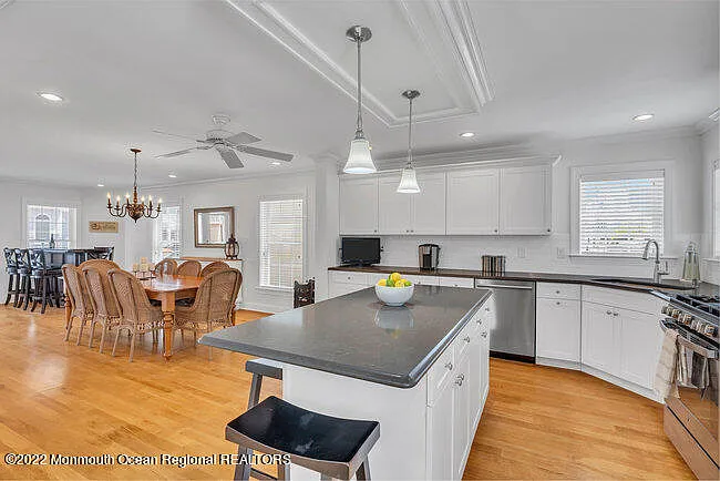 63 Fort Ave — Photo 13