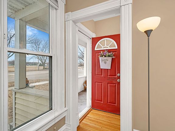 4th image of 565 E Norris Dr