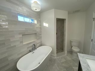 864 Hollywood Rd NW, Atlanta, GA 30318