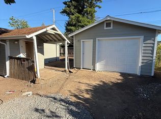 1247 C St, Springfield, OR 97477