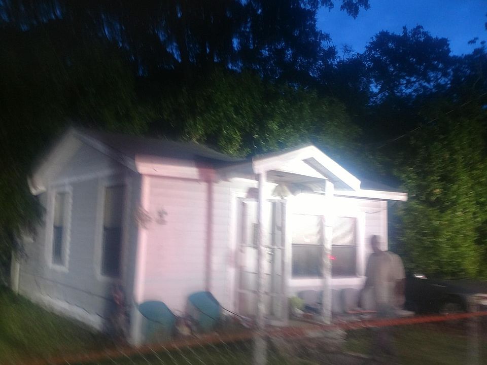 1st image of 3030 N P St