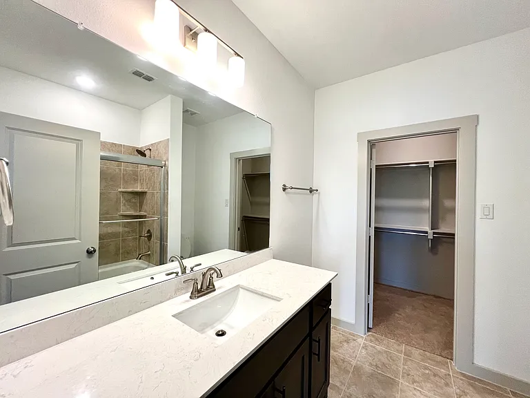 1755 Montgomery Dr — Photo 16