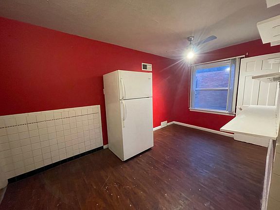2nd image of 8262 Montreal Dr