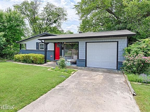 3rd image of 5309R Lovell Ave