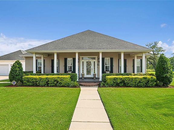 2nd image of 10141 Chenevert Rd