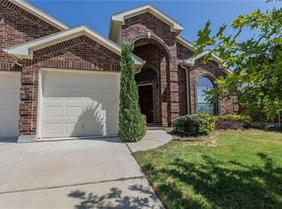 1921 Winter Hawk Dr, Fort Worth, TX 76177