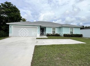 1021 SE Airoso Blvd, Port Saint Lucie, FL 34983