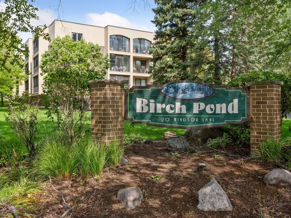 20 Windsor Ln APT 213A, New Brighton, MN 55112