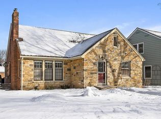1453 Iowa Ave W, Falcon Heights, MN 55108
