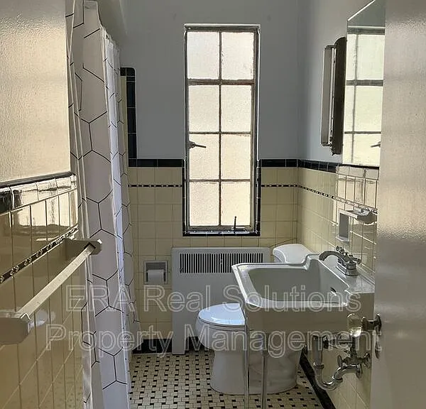 249 Loraine Ave #1 — Photo 4