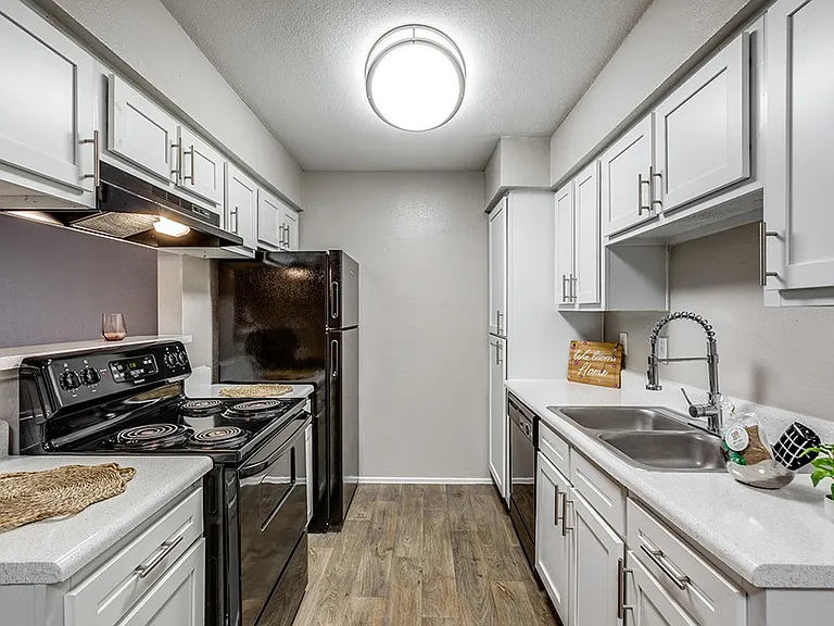 Mission James Place Apartments — Photo 1