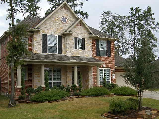 Beautiful home with inviting front porch on a small cul-de-sac. 