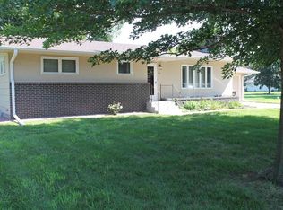 701 W Woodland Ave, Plainview, NE 68769