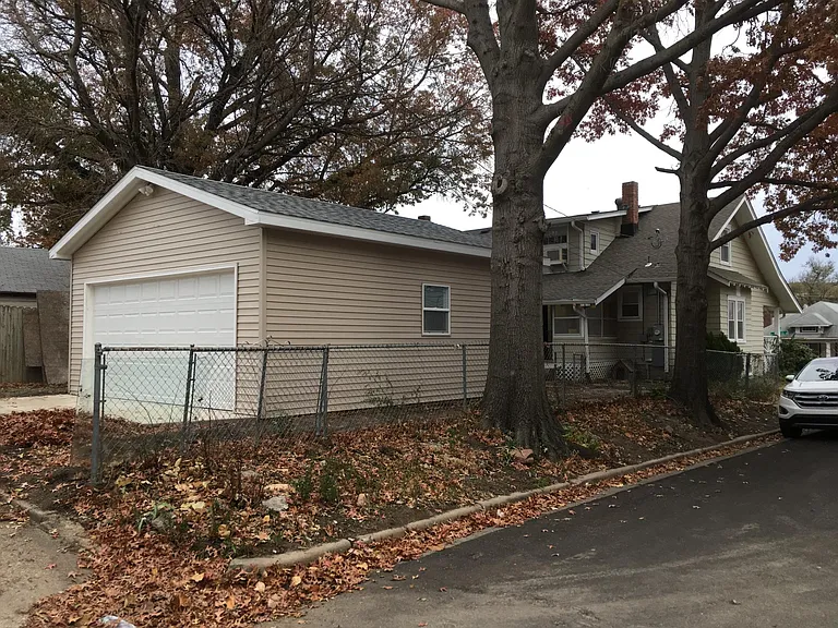 835 SW Jewell Ave — Photo 12