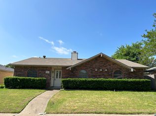 9816 Sophora Cir, Dallas, TX 75249