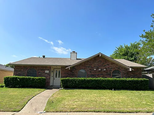 9816 Sophora Cir Photo 1