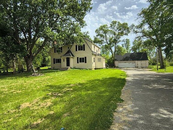 3rd image of 6277 Corunna Rd