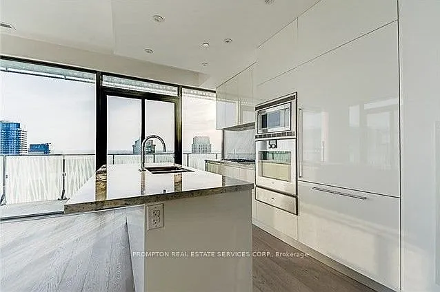 42 Charles St E #4702 — Photo 8