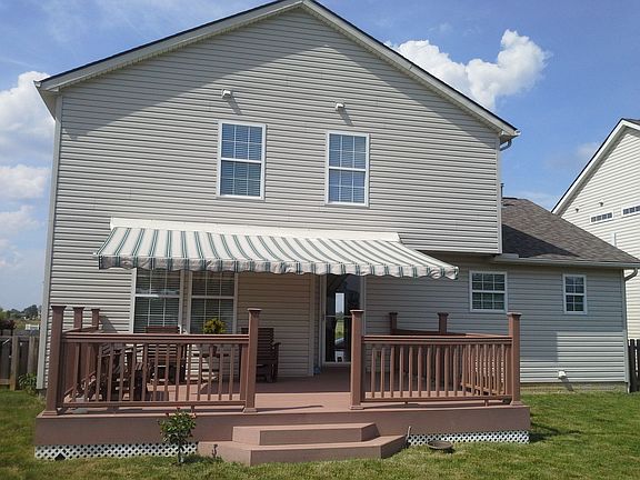 Patio/retractable awning