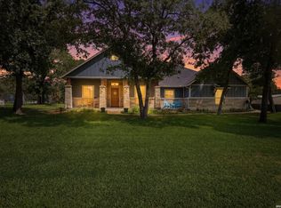 199 CHAMPIONS BLVD, La Vernia, TX 78121