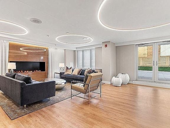 5th image of 151 Tremont St APT 6M