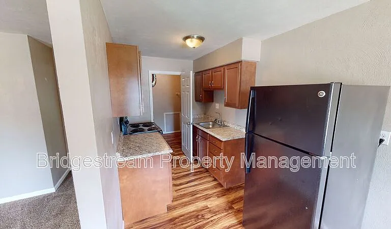10 Gerlaugh Ave — Photo 4
