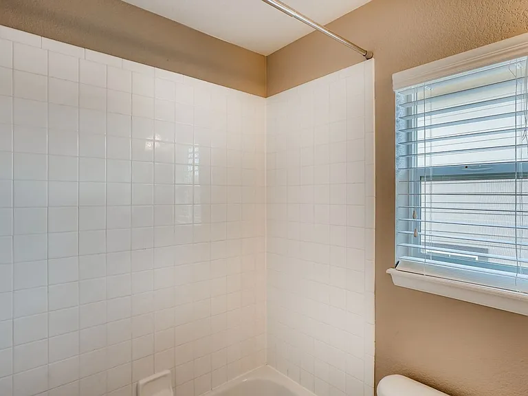10594 Jewelberry Trl — Photo 19
