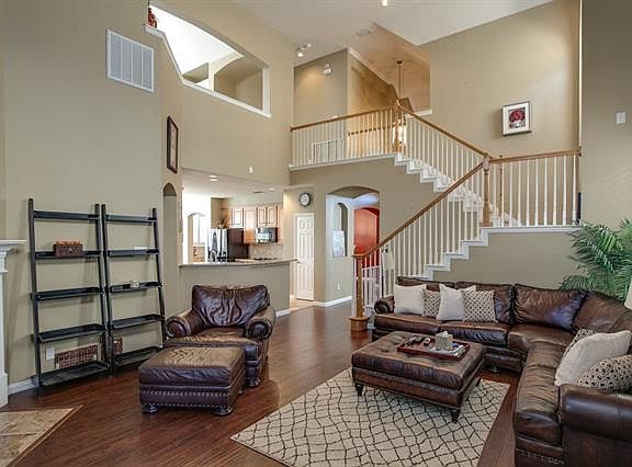 2nd image of 3612 Karla Dr