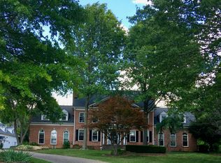 5713 Spring Hill Ct, Crestwood, KY 40014