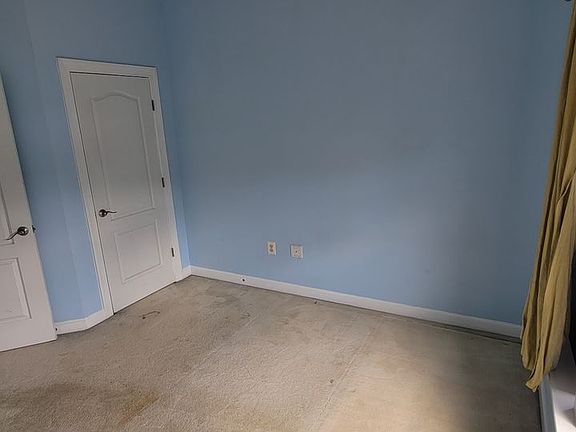4th image of 11511 Cavalier Landing Ct