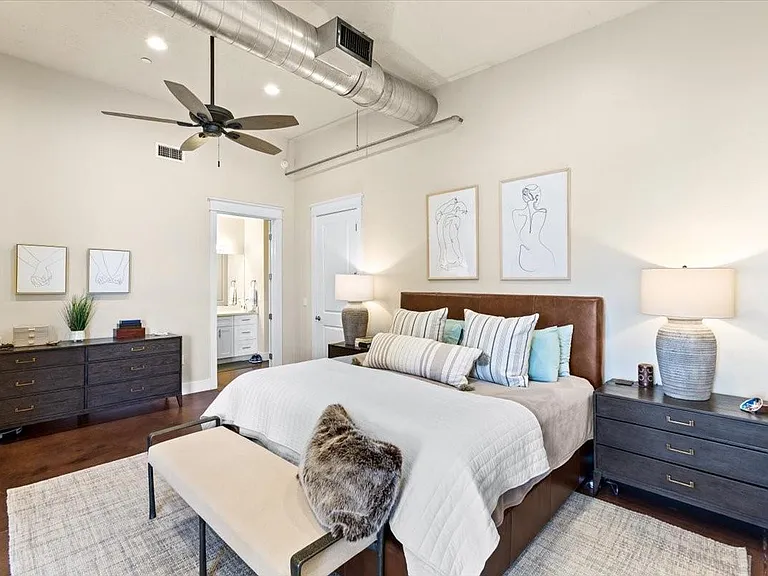 2504 Church St #2 — Photo 4