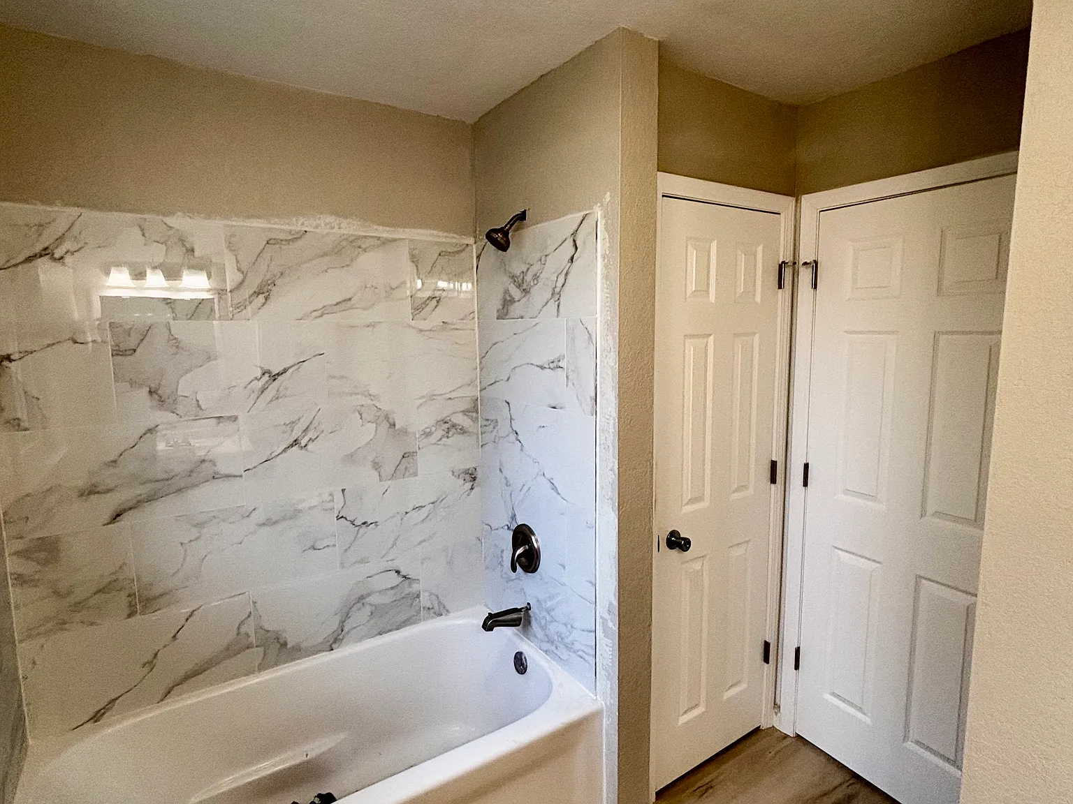 3 bed, 2000 sqft, $2,000 — Photo 3