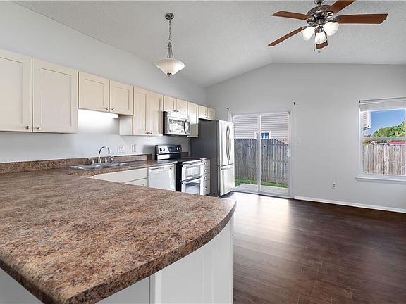 4th image of 5124 Rugby Rd
