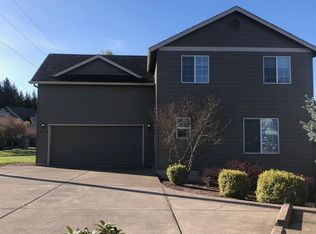 446 NW Country Ct, McMinnville, OR 97128