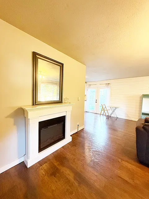 144 Broad Street West - 1 — Photo 3