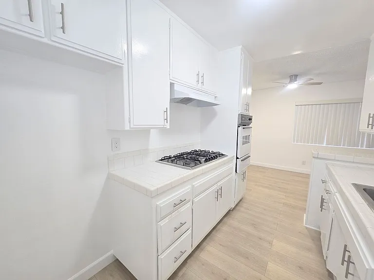 8750 Topanga Canyon Blvd #6 — Photo 7