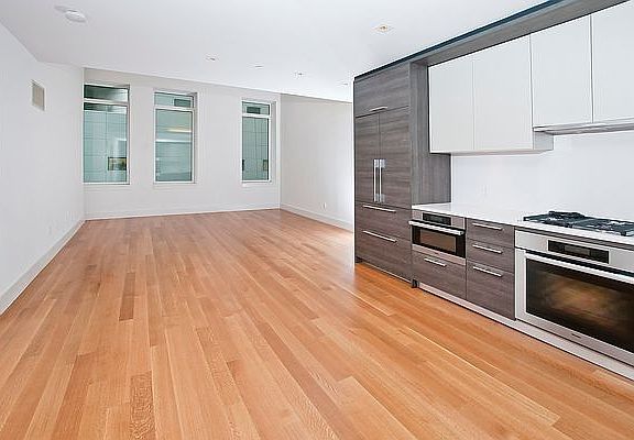 4th image of 101 Leonard St APT 2F