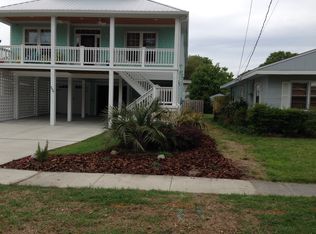 206 4th St S, Carolina Beach, NC 28428